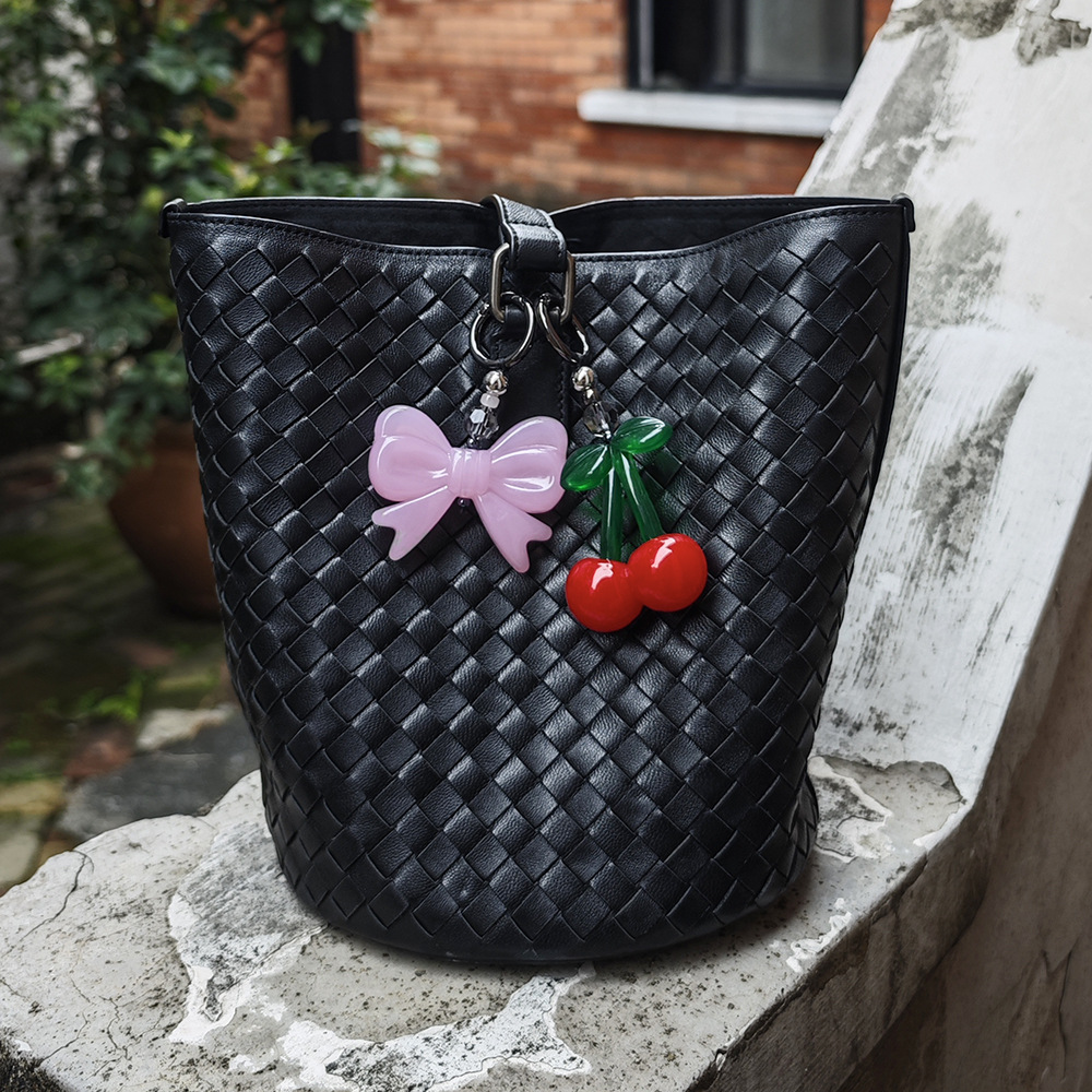 Breloczek do torby HERLOOK Duż – Phone Accessories For Teens recenzja i cena
